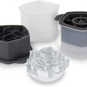 NIB Tovolo Rose Ice Molds Set of 2.